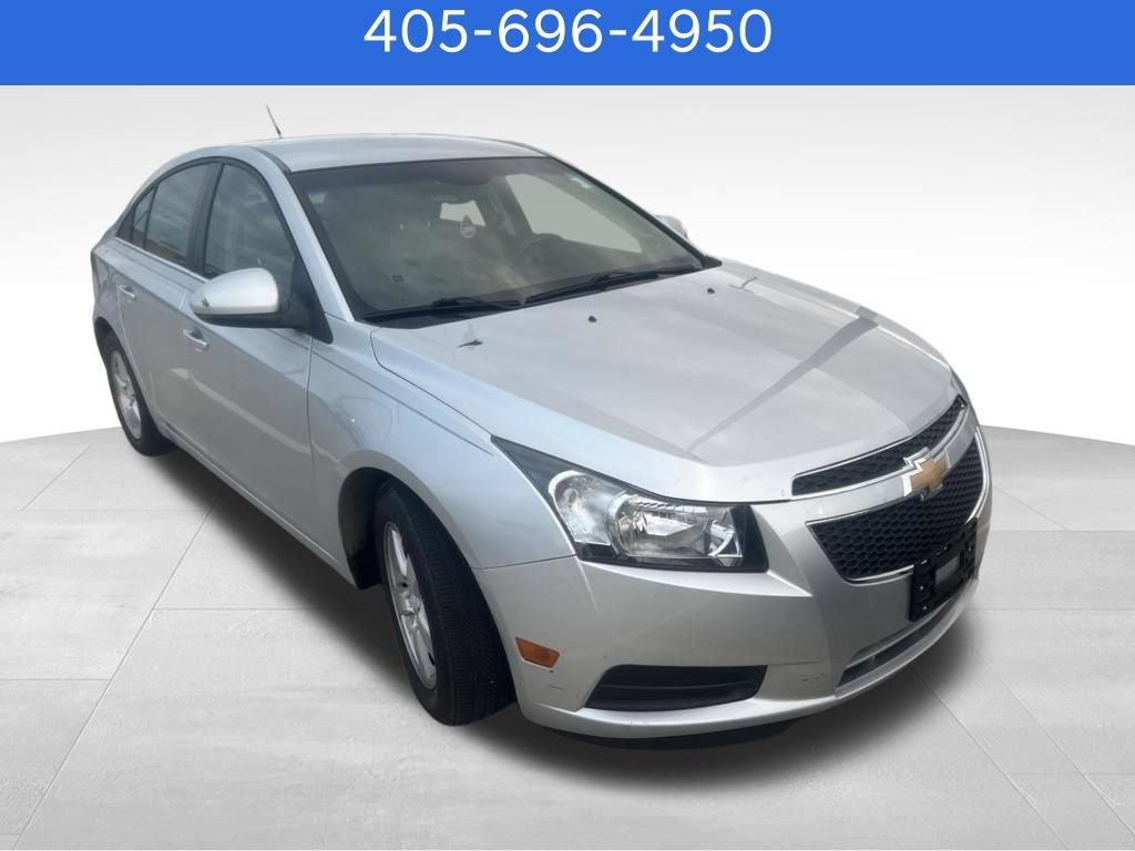 Used 2012 Chevrolet Cruze LT FWD image 2