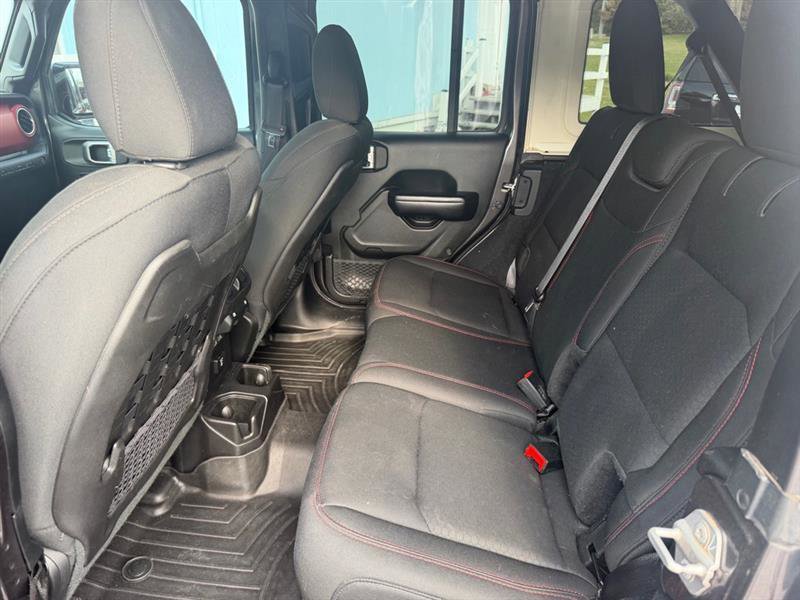 Used 2019 Jeep Wrangler Unlimited Rubicon image 16