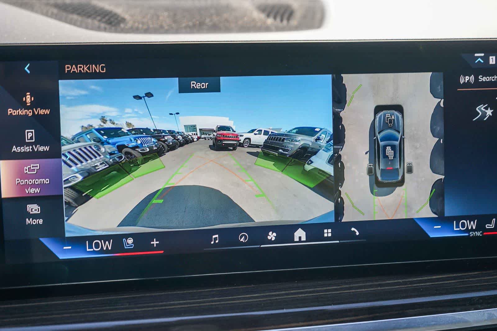 Used 2025 BMW X6 xDrive40i image 18