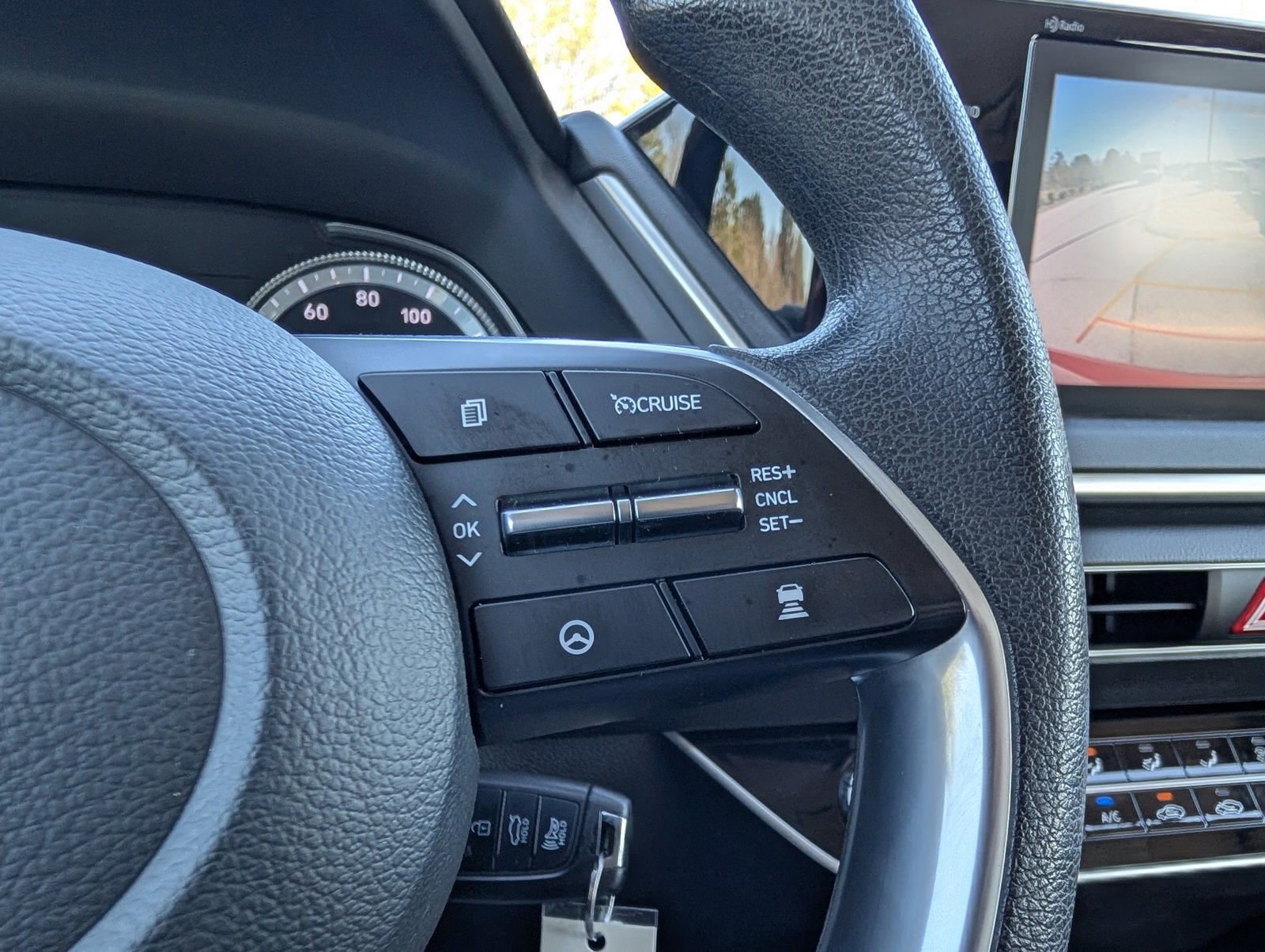 Certified 2023 Hyundai Sonata SE w/ Cargo Package image 25