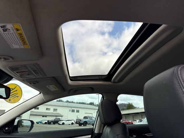 Used 2016 Honda Civic Touring image 32