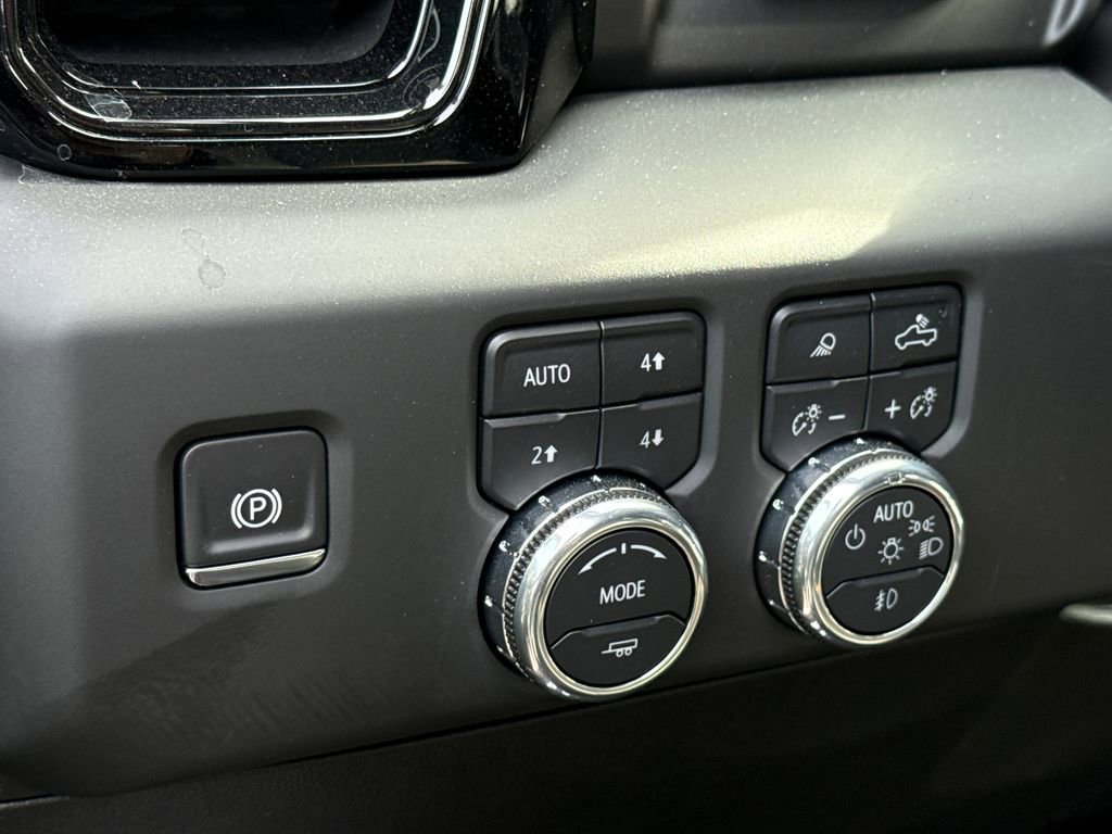 Used 2026 GMC Sierra 1500 AT4 w/ AT4 Premium Package image 23