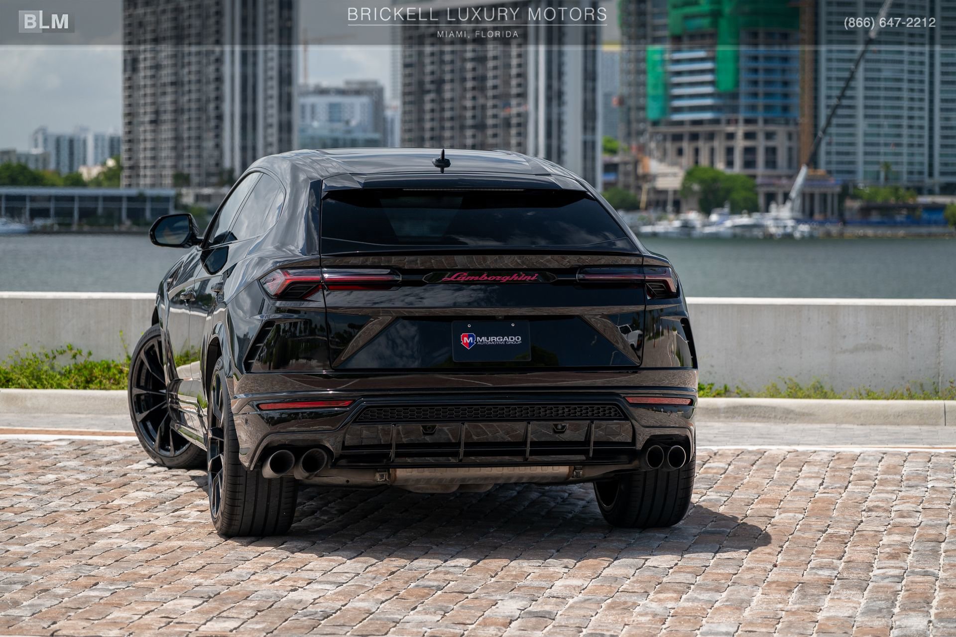 Used 2022 Lamborghini Urus AWD/4WD image 3