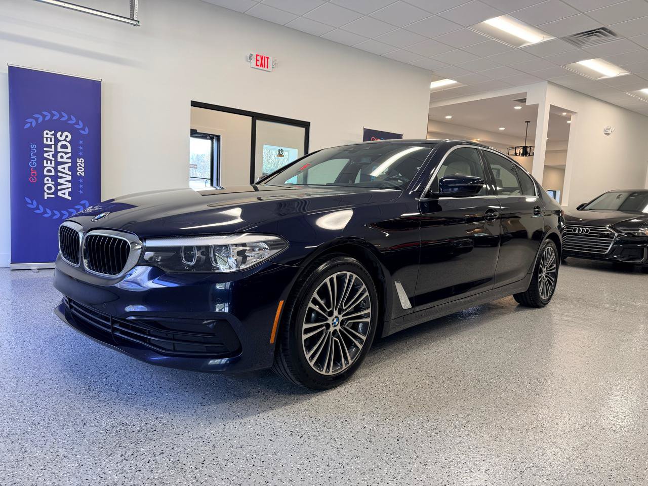 Used 2019 BMW 530i w/ Convenience Package RWD image 4