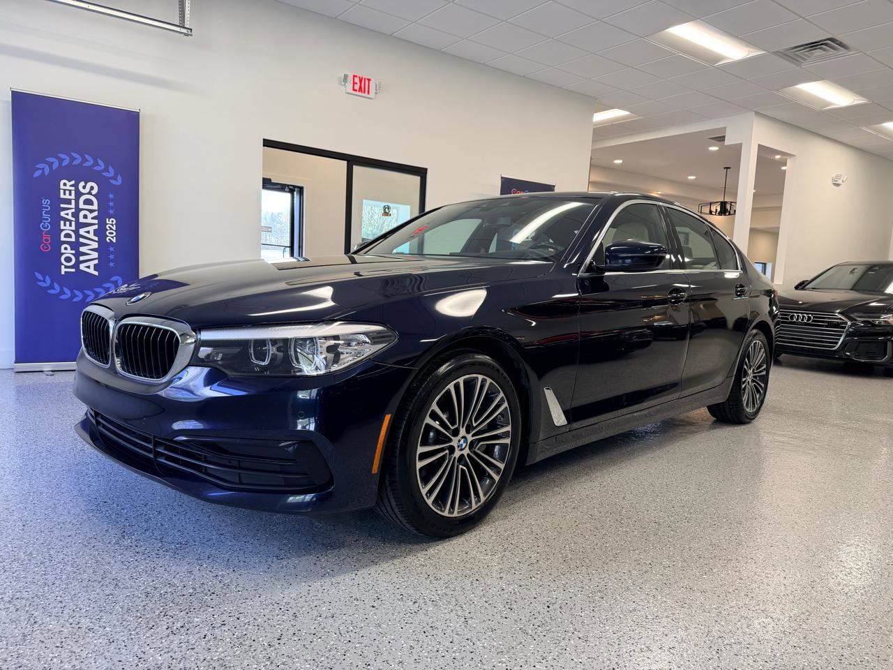 Used 2019 BMW 530i w/ Convenience Package RWD image 4