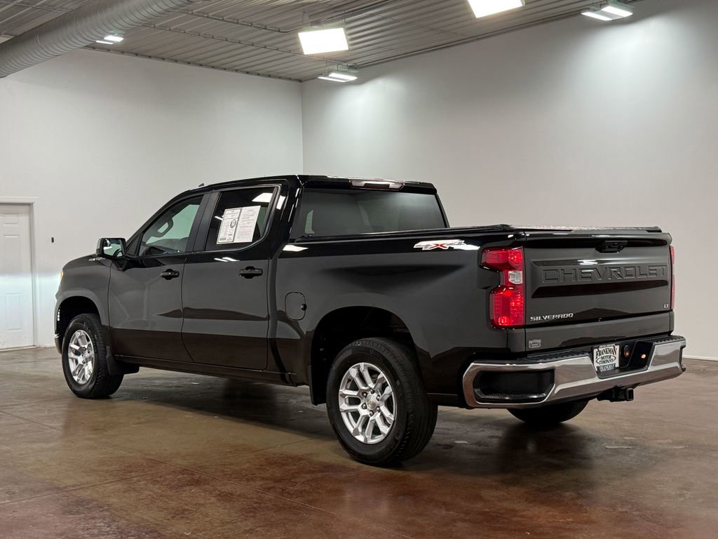 Used 2023 Chevrolet Silverado 1500 LT image 28
