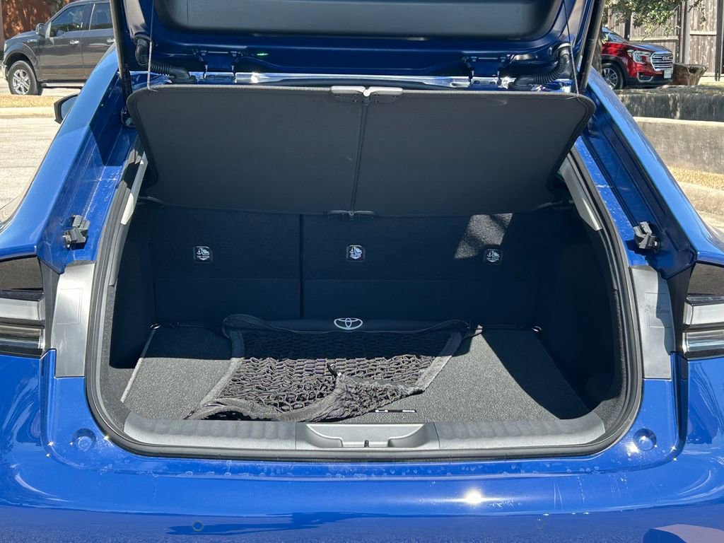 New 2026 Toyota Prius Plug-In Hybrid FWD image 12
