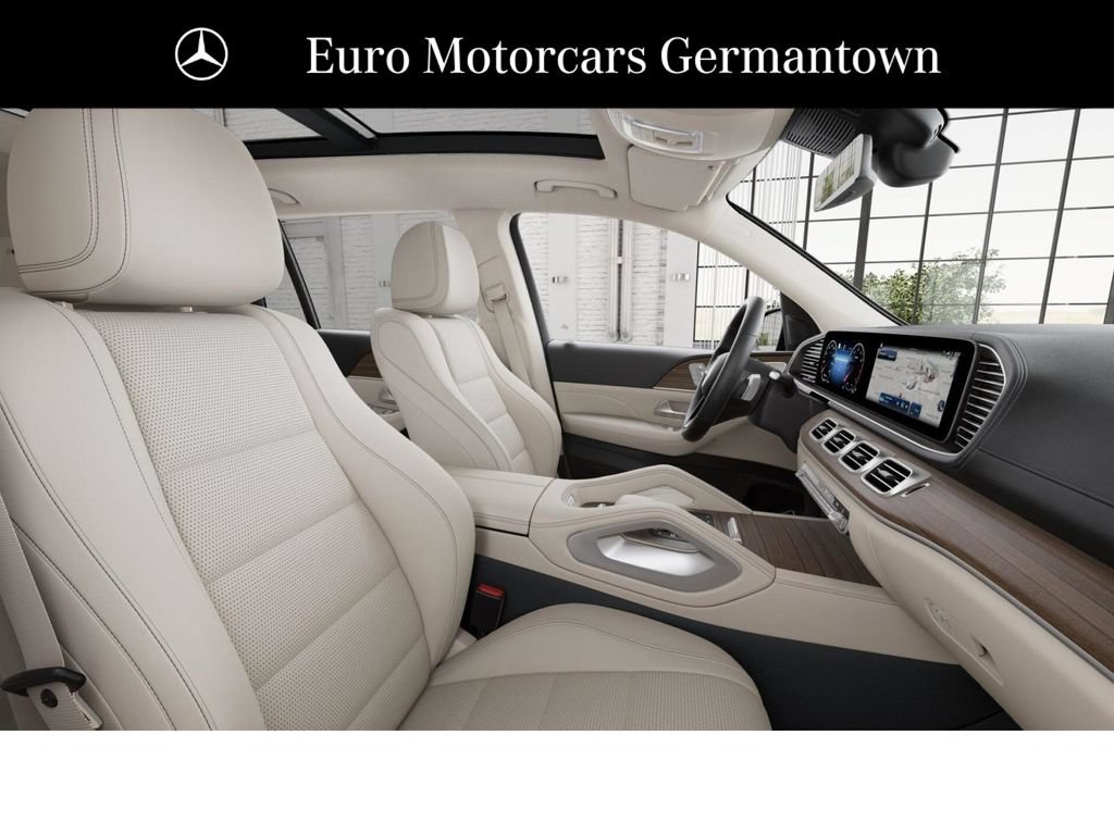 New 2026 Mercedes-Benz GLS 450 4MATIC image 4