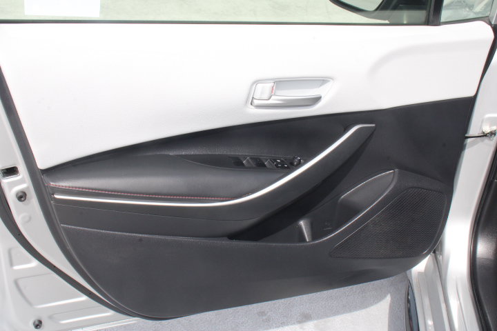 Used 2024 Toyota Corolla SE FWD image 9