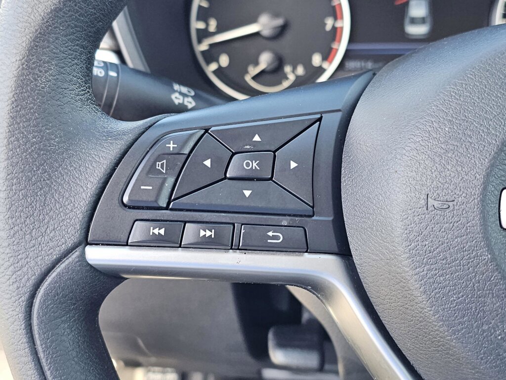 Used 2024 Nissan Altima 2.5 SV image 20