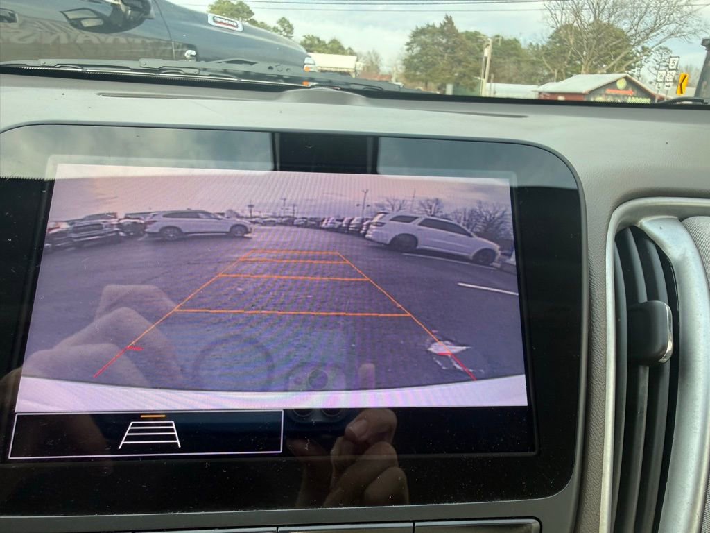 Used 2022 Chevrolet Malibu LT image 23