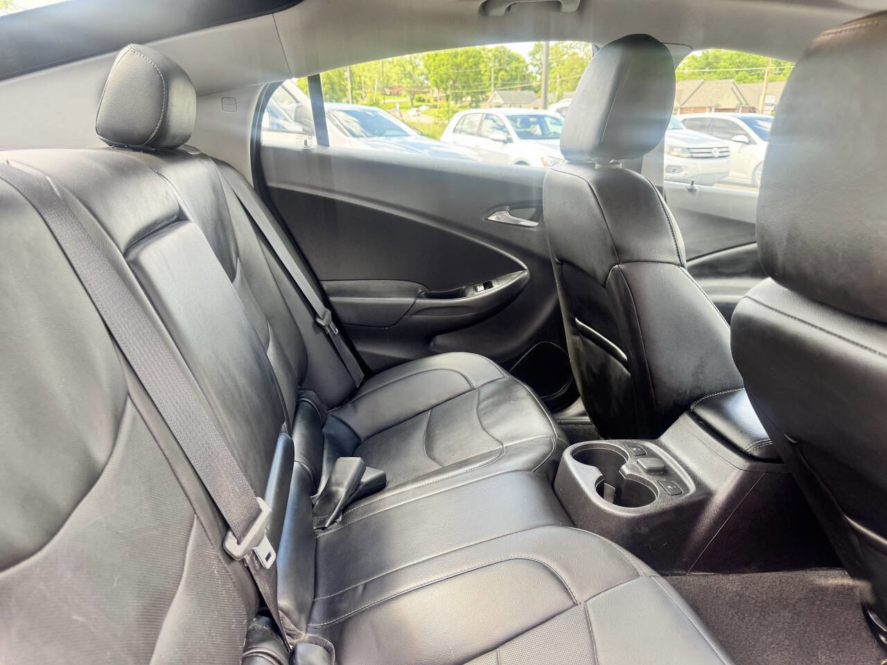 Used 2018 Chevrolet Volt Premier w/ Driver Confidence Package FWD image 18