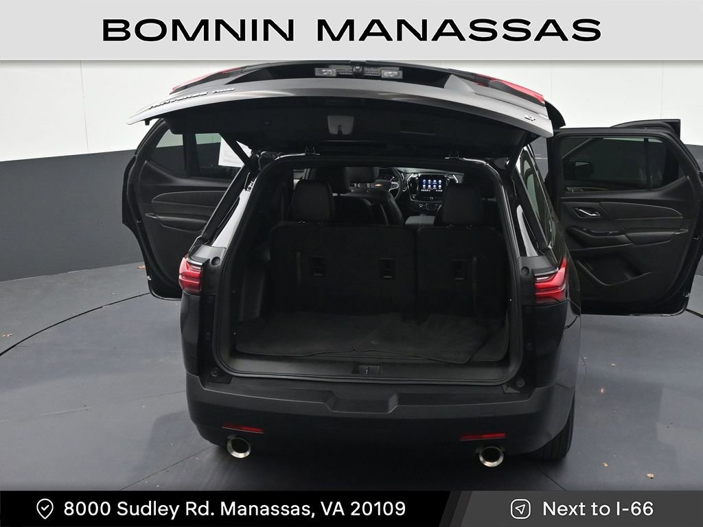 Used 2023 Chevrolet Traverse LT AWD/4WD image 44