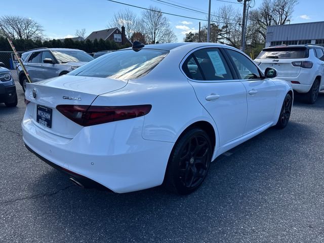 Used 2019 Alfa Romeo Giulia AWD image 5