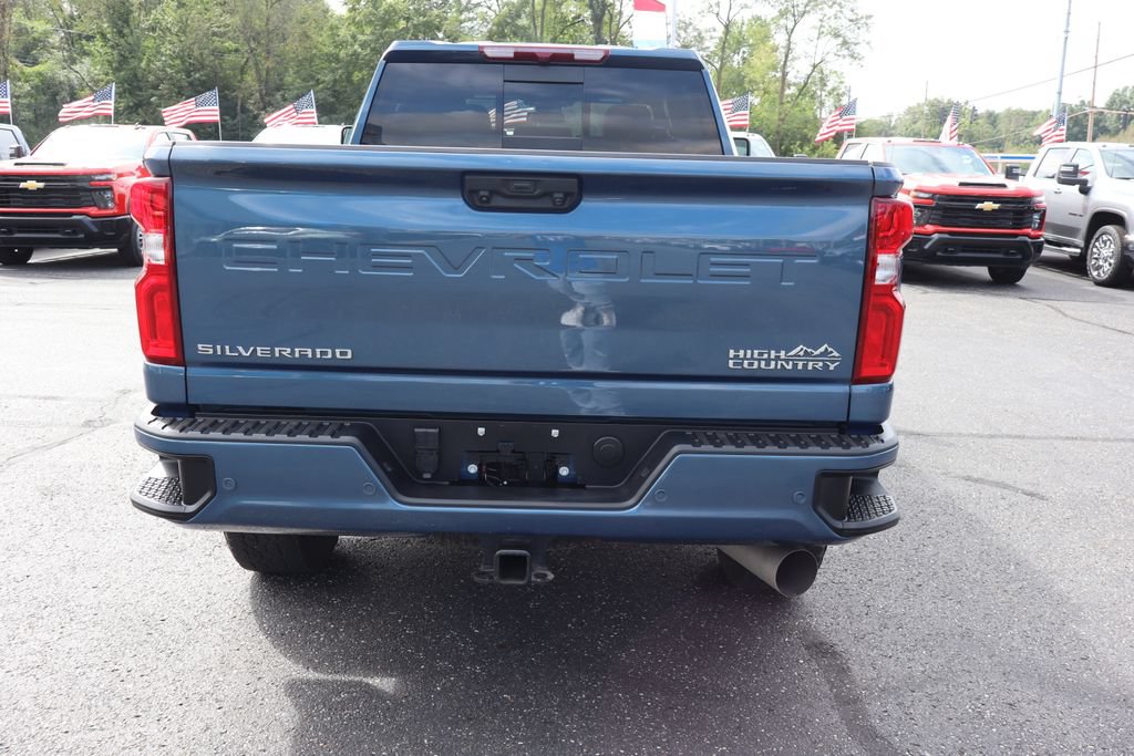 Used 2024 Chevrolet Silverado 2500 High Country w/ Z71 Off-Road Package AWD/4WD image 32