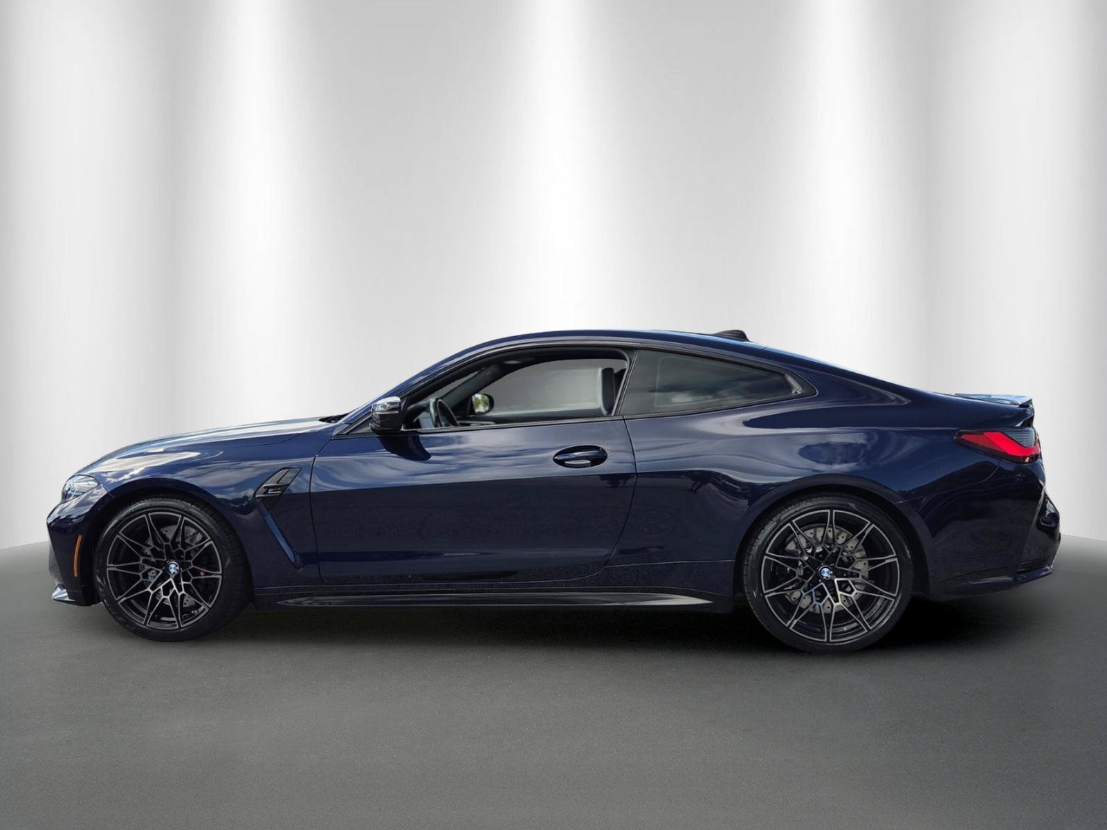 Used 2022 BMW M4 Competition w/ Executive Package RWD image 4
