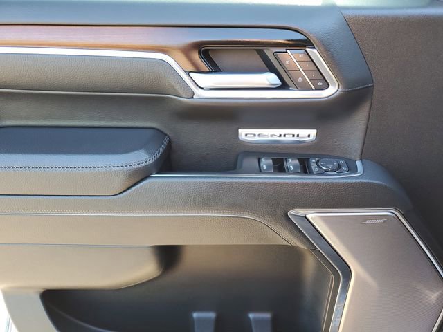 Used 2026 GMC Sierra 1500 Denali w/ Denali Reserve Package image 17