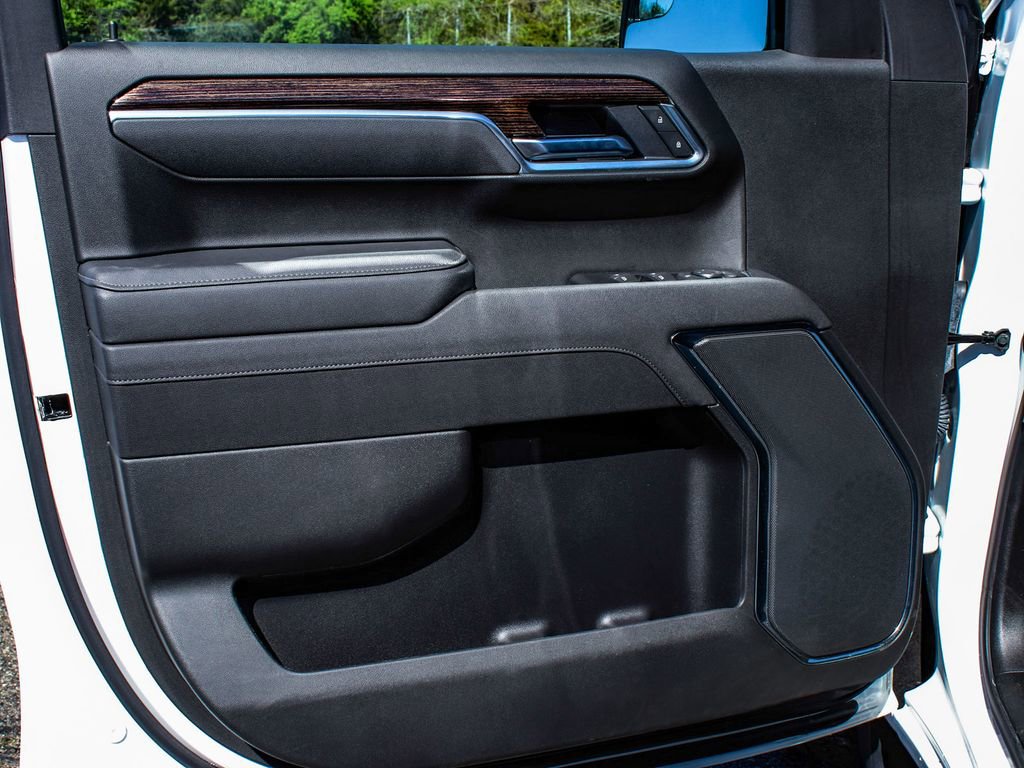 Used 2025 GMC Sierra 1500 Elevation AWD/4WD image 8