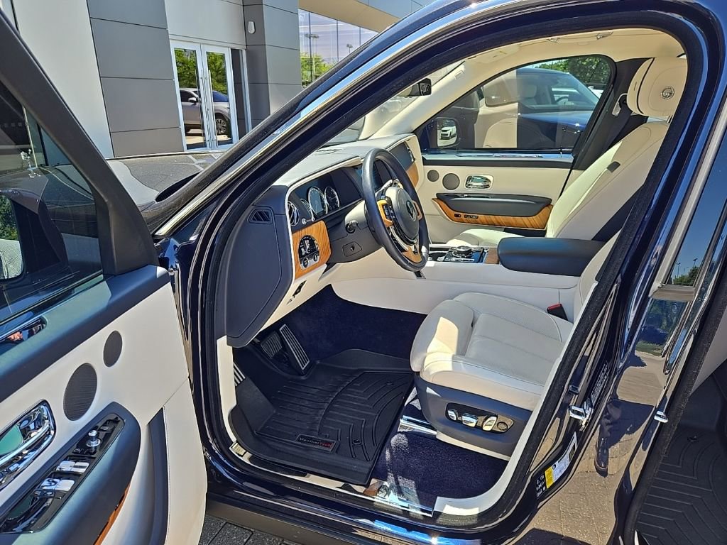 Used 2021 Rolls-Royce Cullinan AWD/4WD image 14