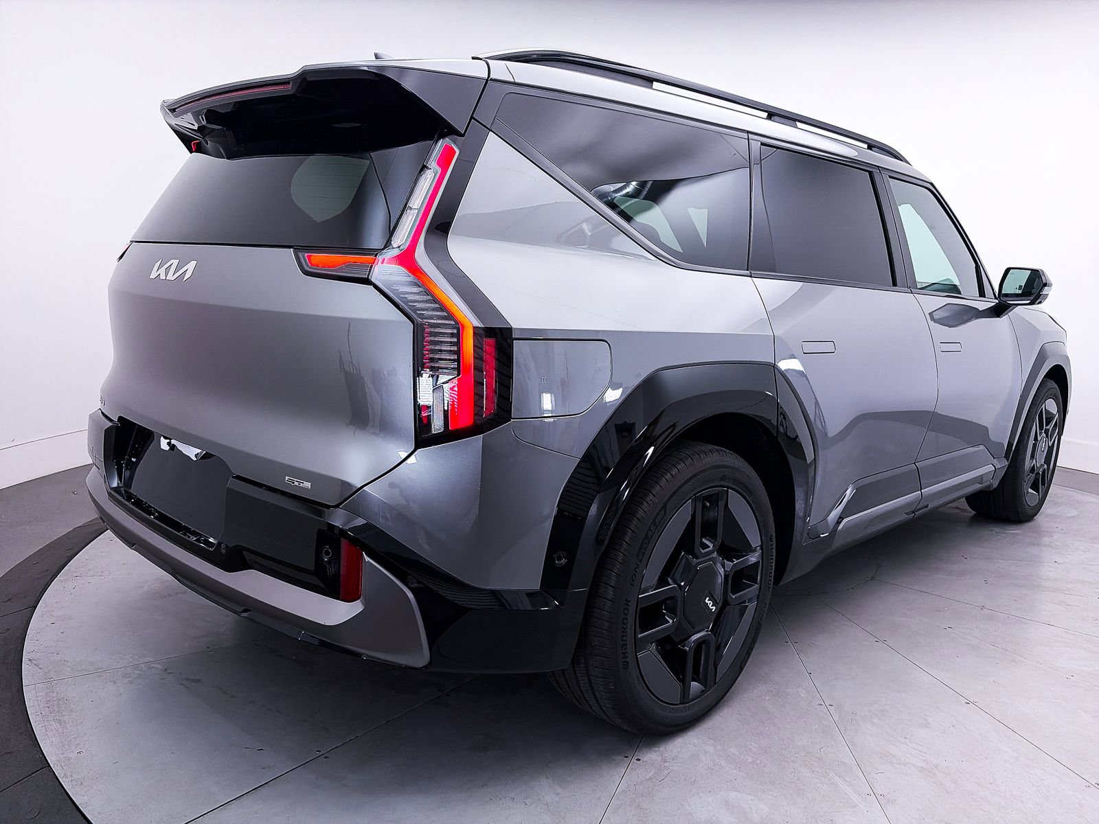 Used 2024 Kia EV9 GT-Line image 18
