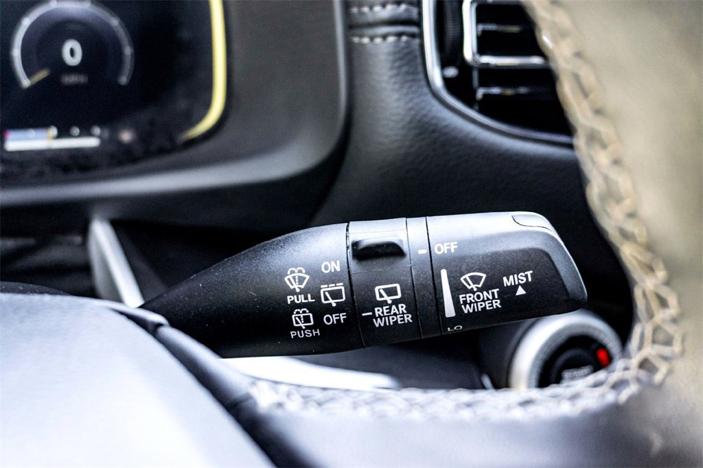 Used 2023 Jeep Wagoneer 4WD image 21