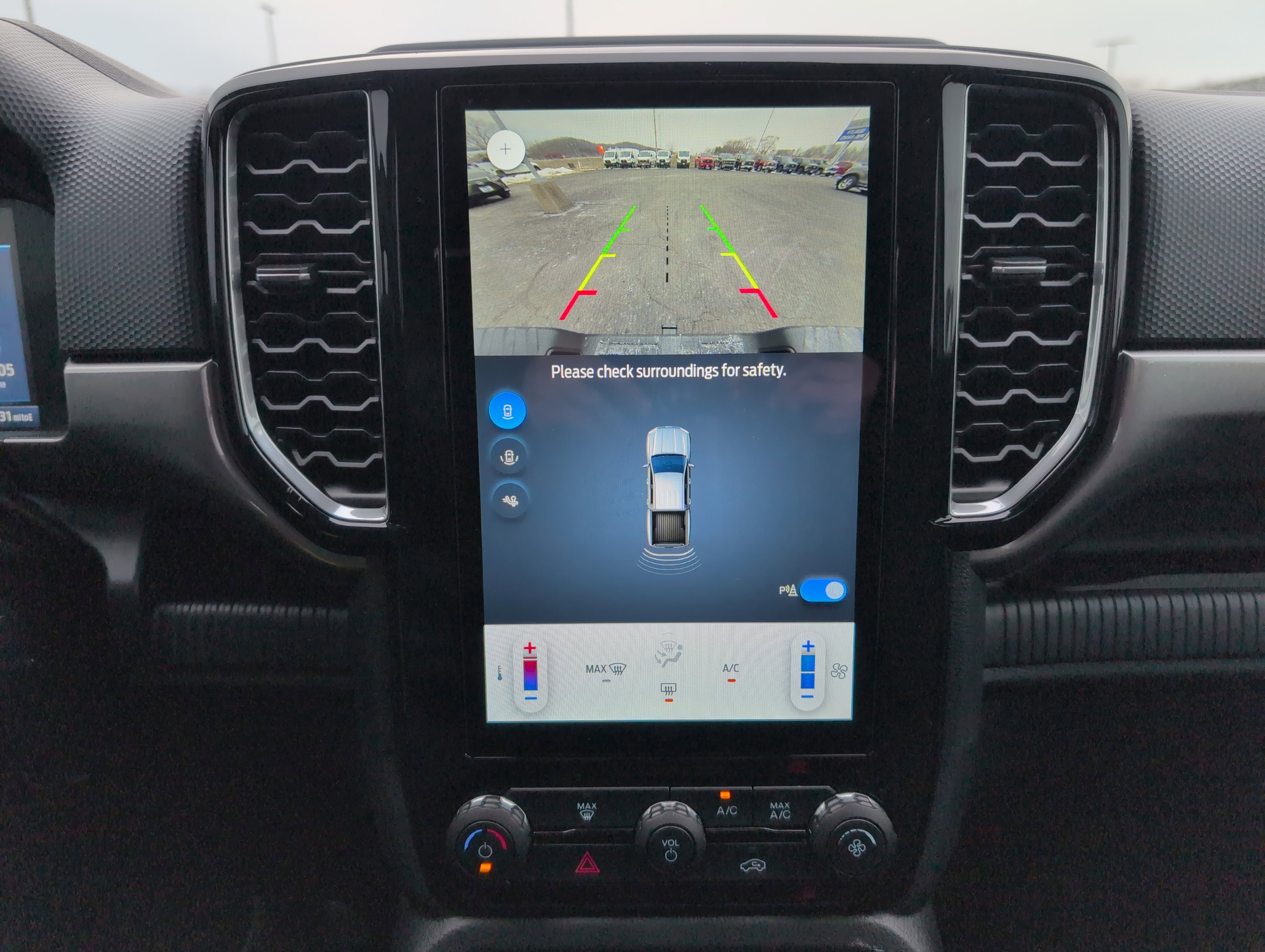 Used 2025 Ford Ranger XLT w/ Trailer Tow Package image 22