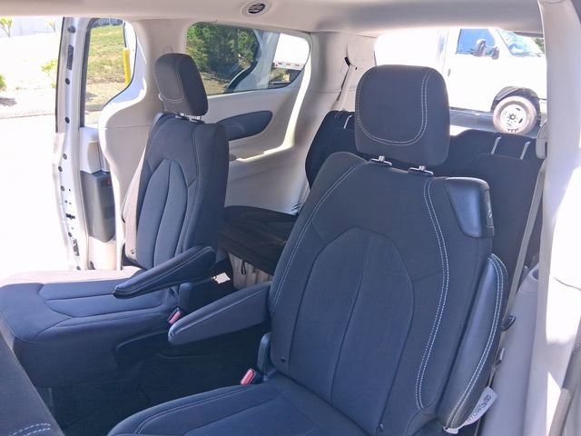 Used 2023 Chrysler Voyager LX FWD image 23