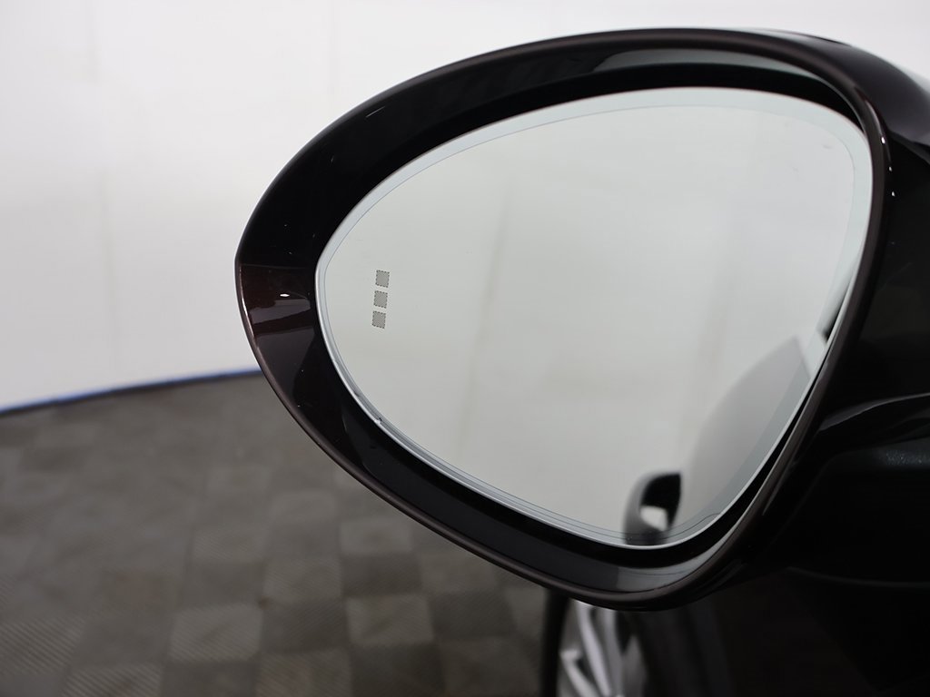 Used 2022 Porsche Cayenne image 41