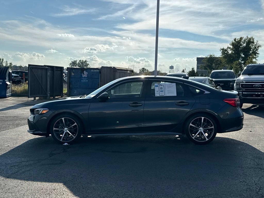 Used 2024 Honda Civic Touring image 4