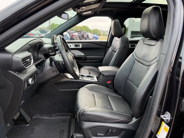 Used 2023 Ford Explorer ST w/ Technology Package AWD/4WD image 13
