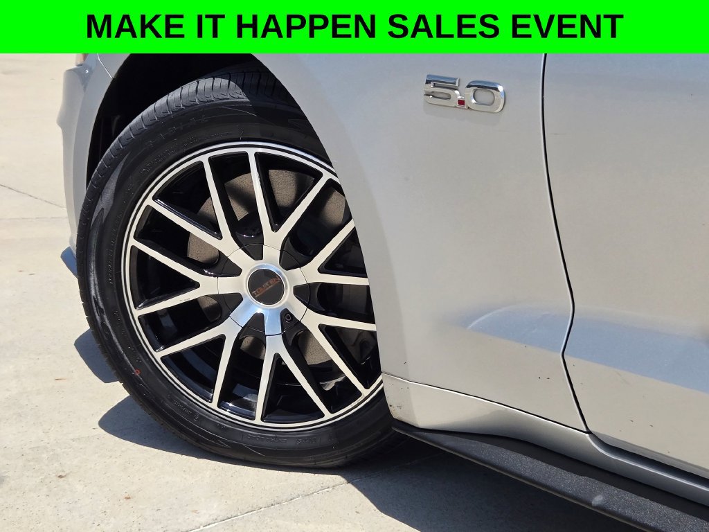 Used 2019 Ford Mustang GT Premium RWD image 27
