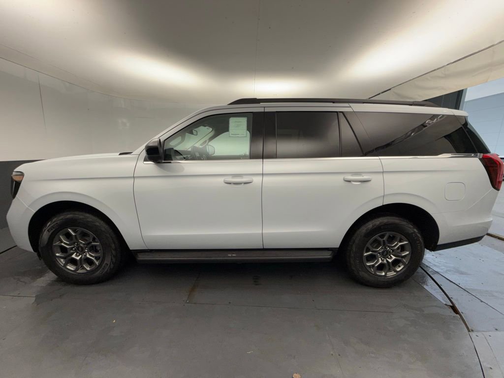 New 2025 Ford Expedition Active image 10