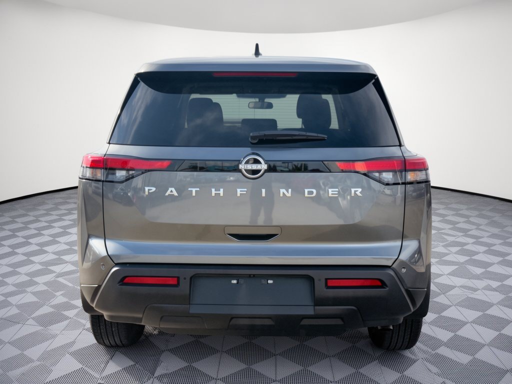 Used 2025 Nissan Pathfinder S FWD image 11