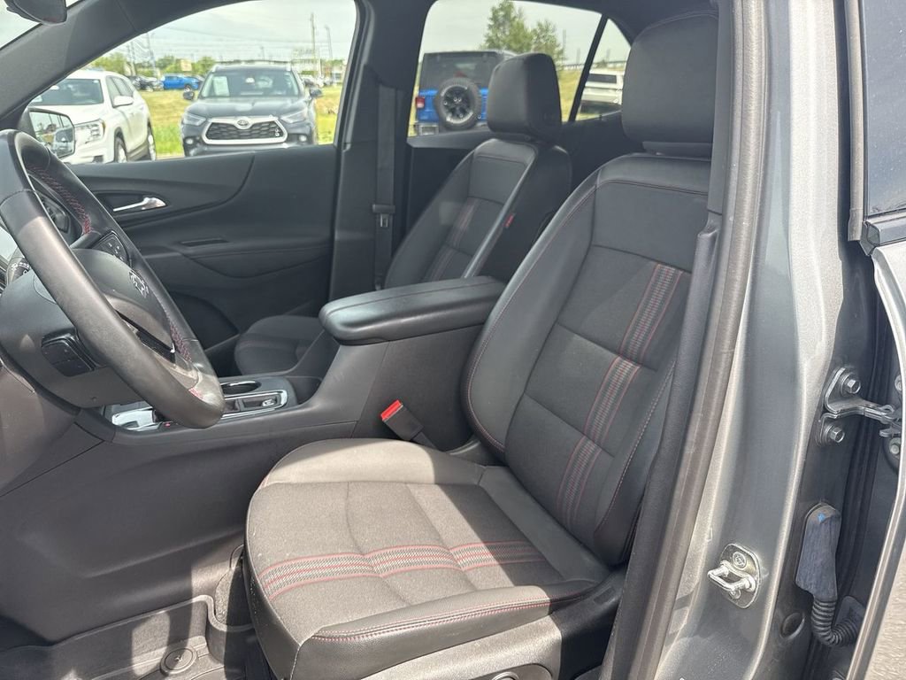 Used 2024 Chevrolet Equinox RS w/ LPO, Floor Liner Package FWD image 22
