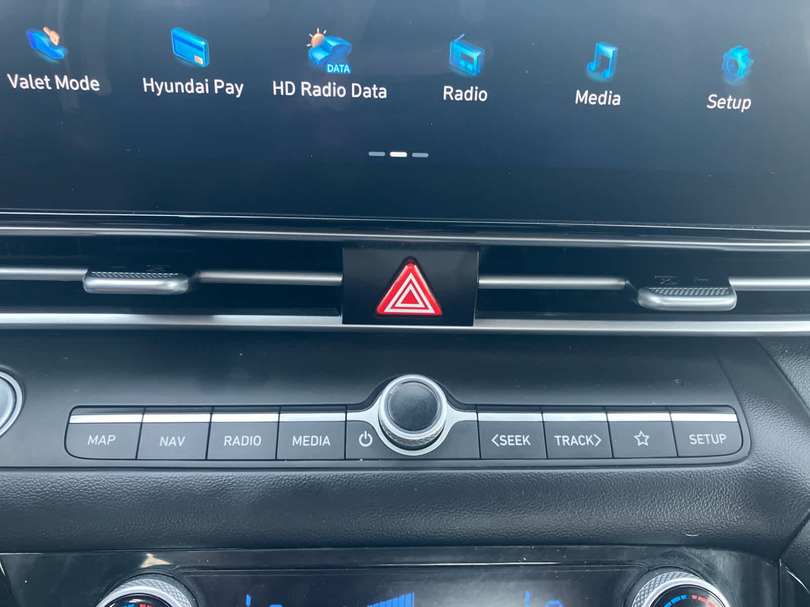 Used 2023 Hyundai Elantra SEL w/ Convenience Package FWD image 19