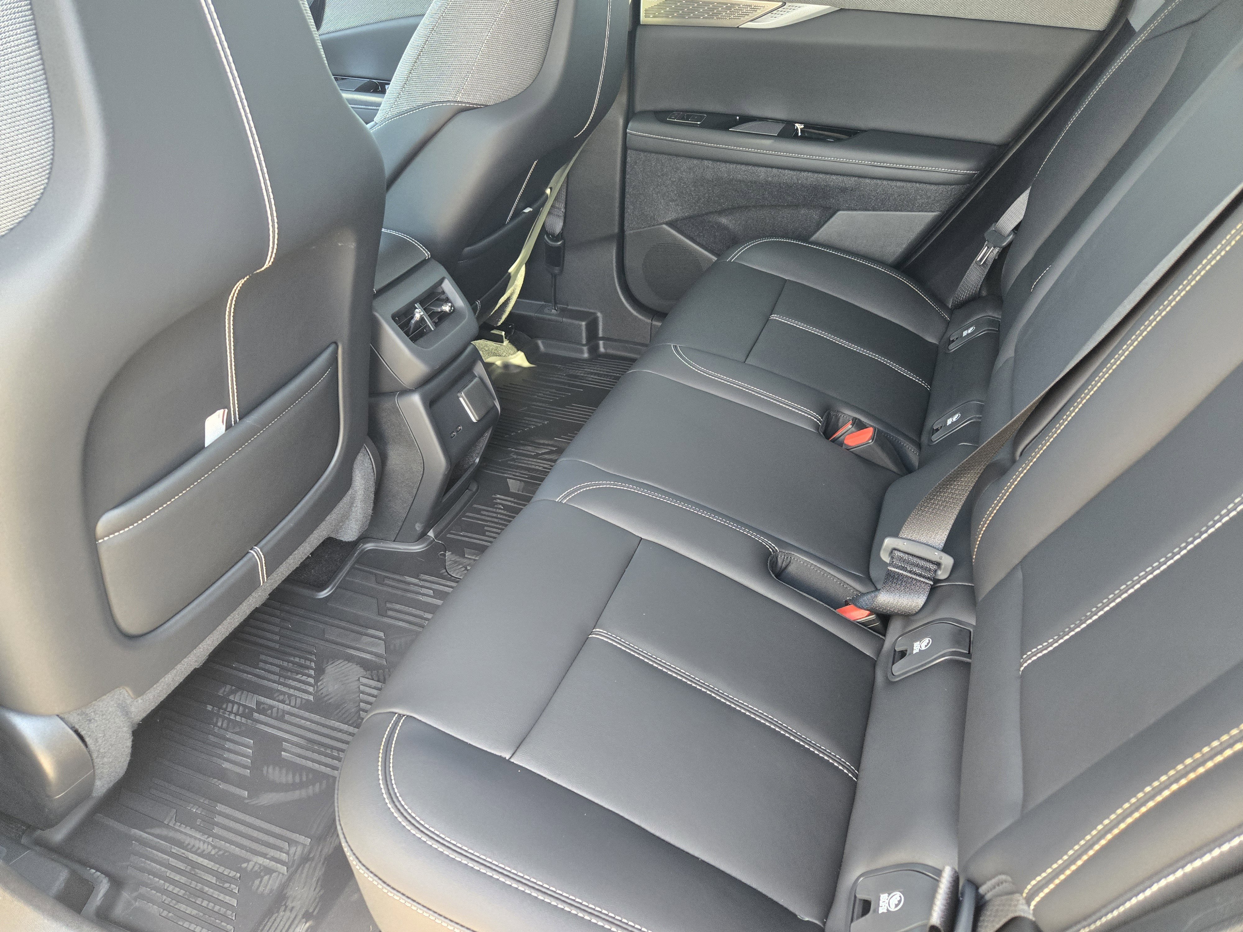 New 2025 Cadillac Optiq Sport 1 image 20