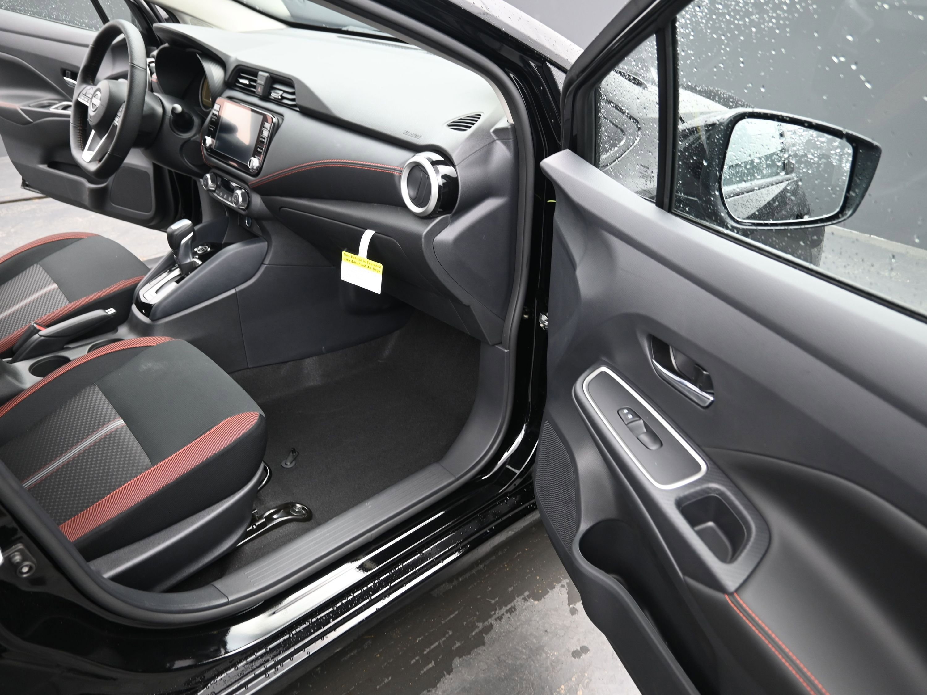 New 2025 Nissan Versa SR image 20