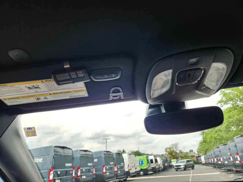 Used 2024 Jeep Compass Latitude w/ Convenience Group image 29