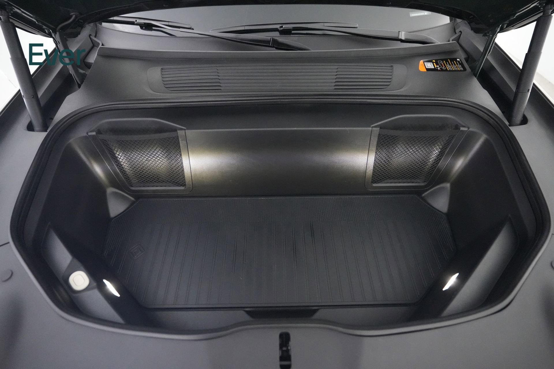 Used 2025 Rivian R1S Adventure AWD/4WD image 27