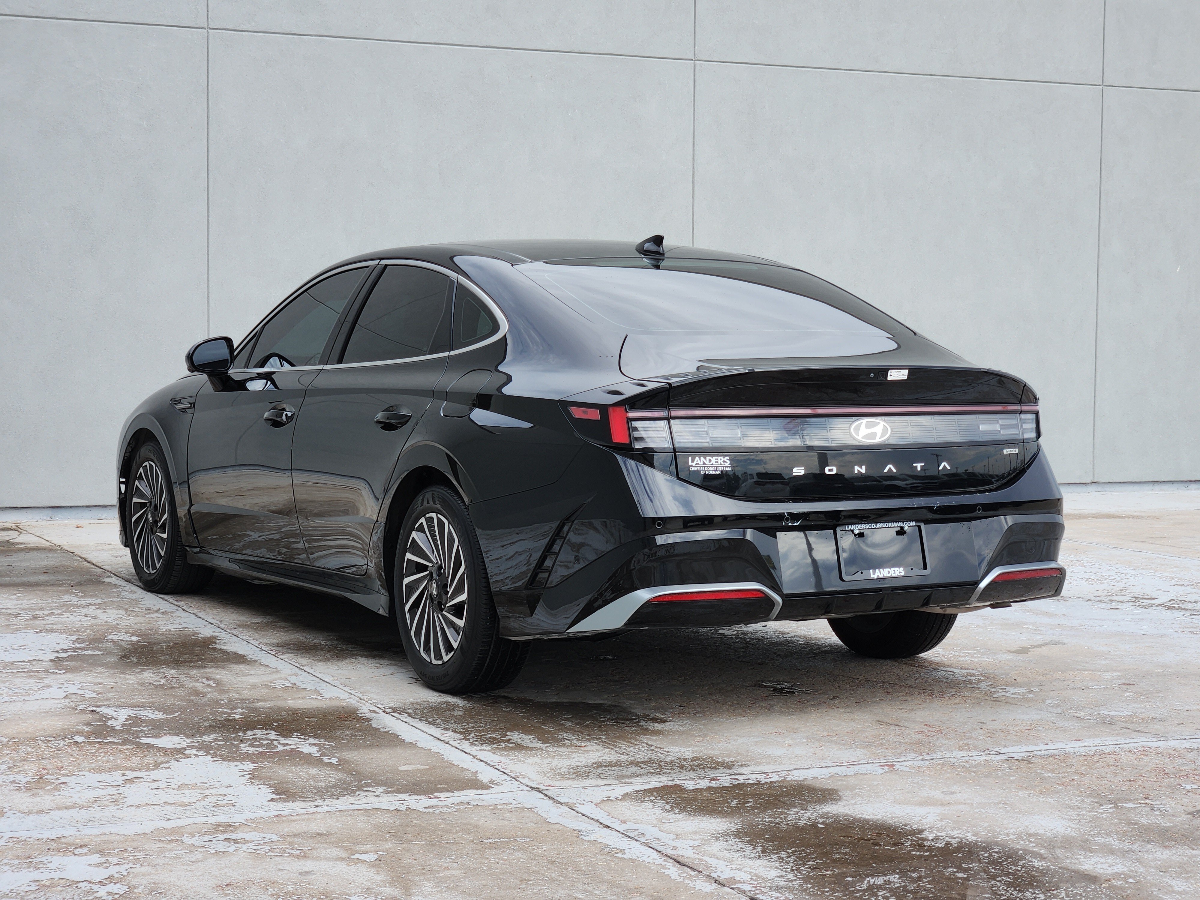 Used 2024 Hyundai Sonata Limited FWD image 6