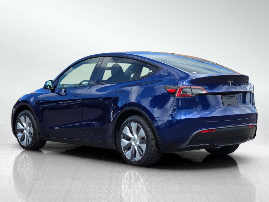 Used 2023 Tesla Model Y Long Range AWD/4WD image 6
