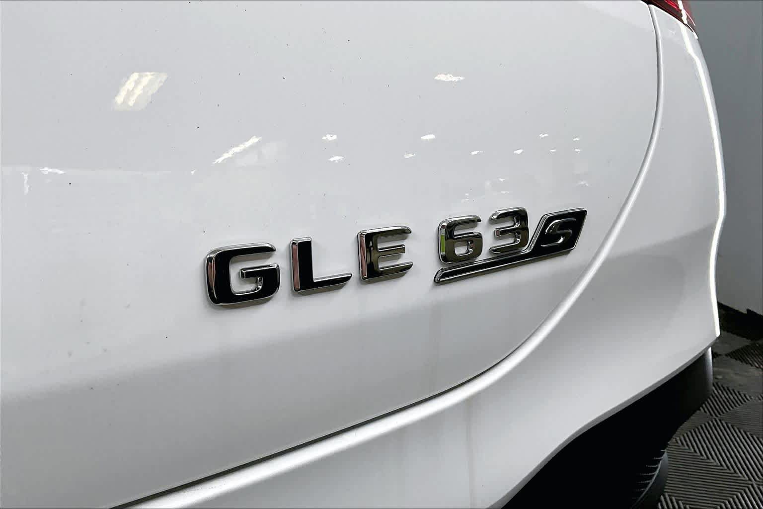 New 2026 Mercedes-Benz GLE 63 AMG S image 7