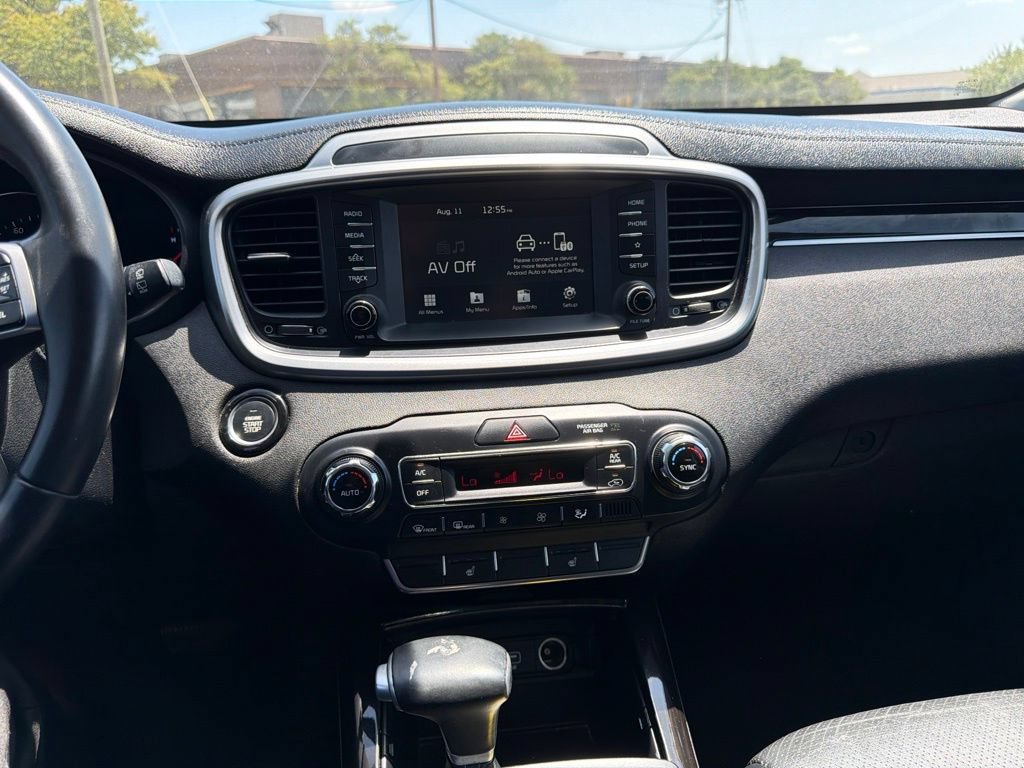 Used 2020 Kia Sorento EX FWD image 17