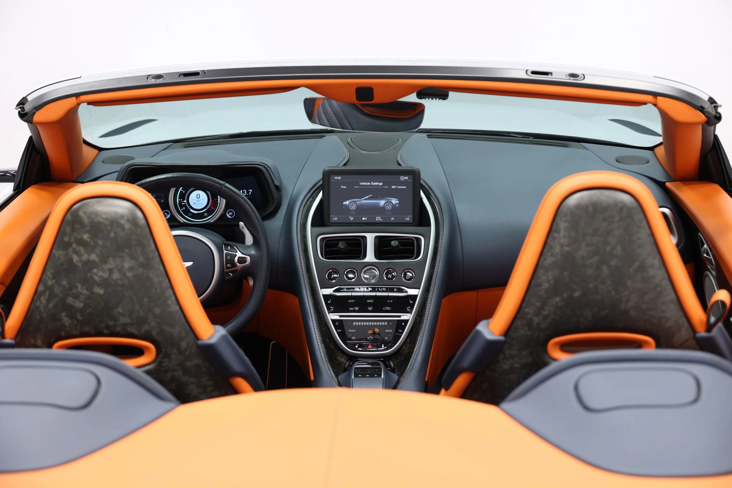 Used 2019 Aston Martin DB11 Volante RWD image 75