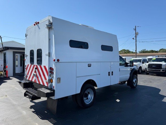 Used 2009 Ford F550 2WD Regular Cab Super Duty image 5