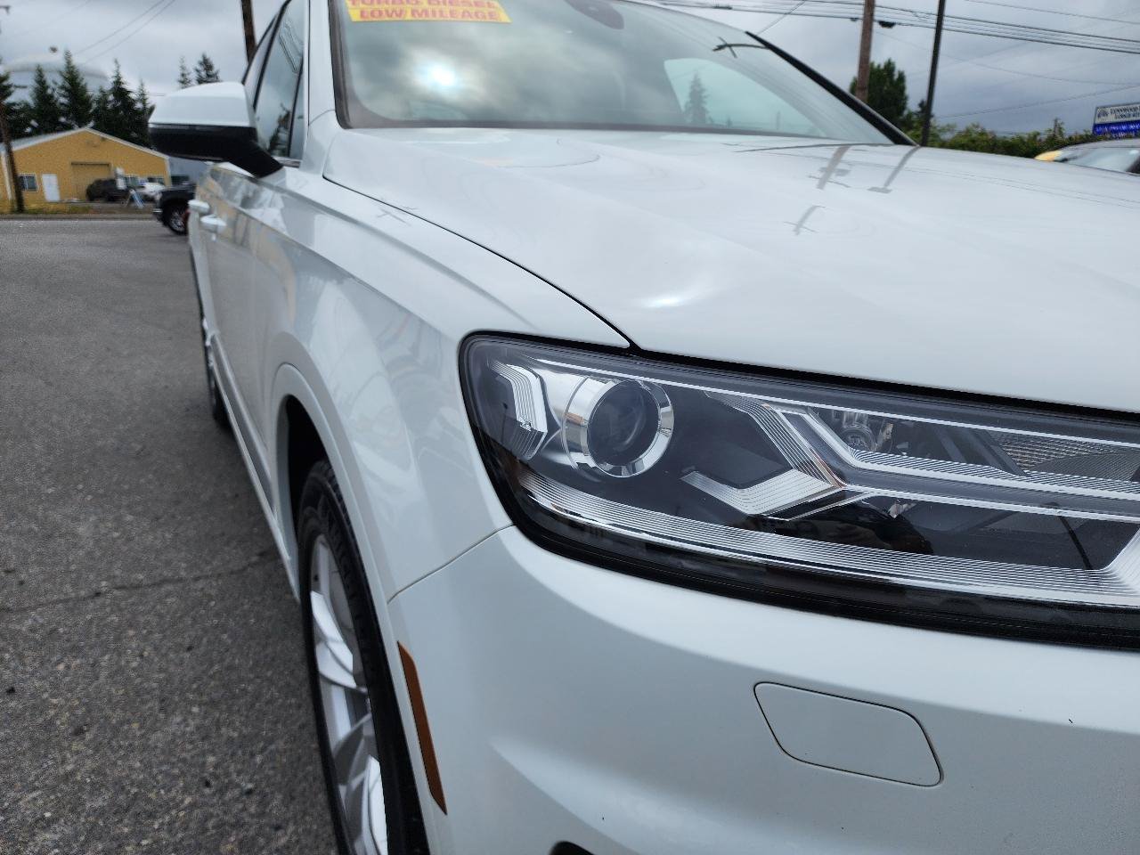 Used 2017 Audi Q7 3.0T Premium AWD/4WD image 36