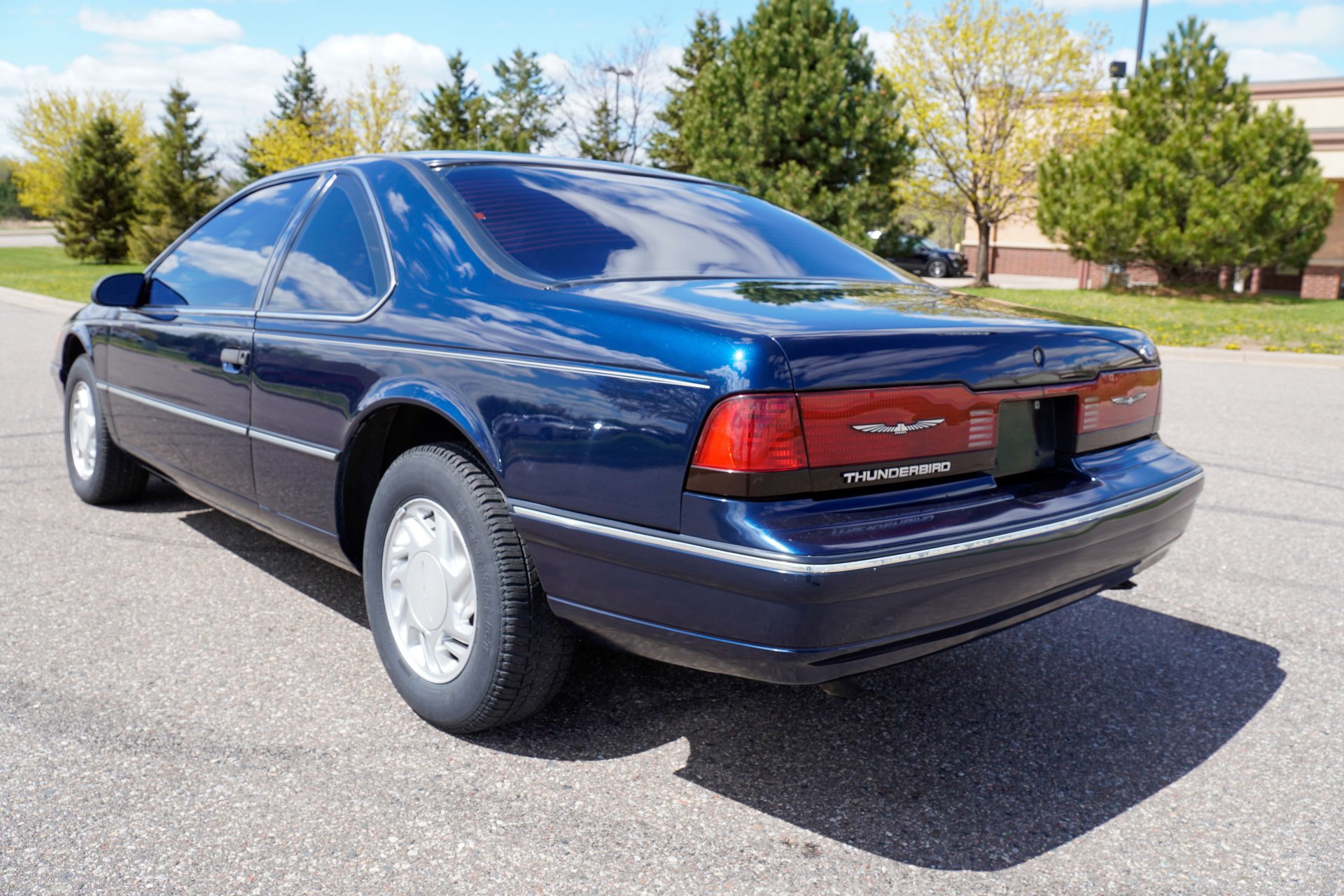 Used 1991 Ford Thunderbird RWD image 6