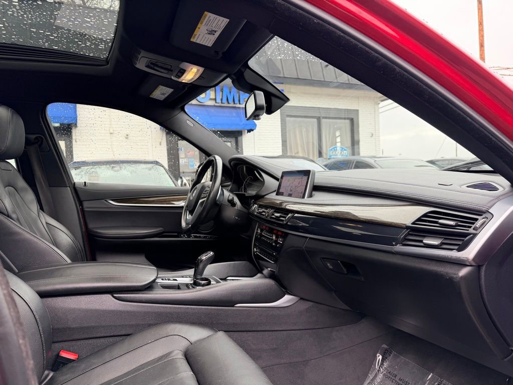 Used 2018 BMW X6 sDrive35i RWD image 11