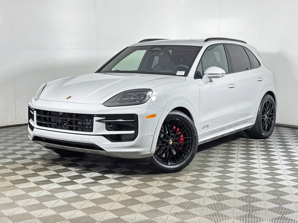 New 2026 Porsche Cayenne GTS AWD/4WD image 1