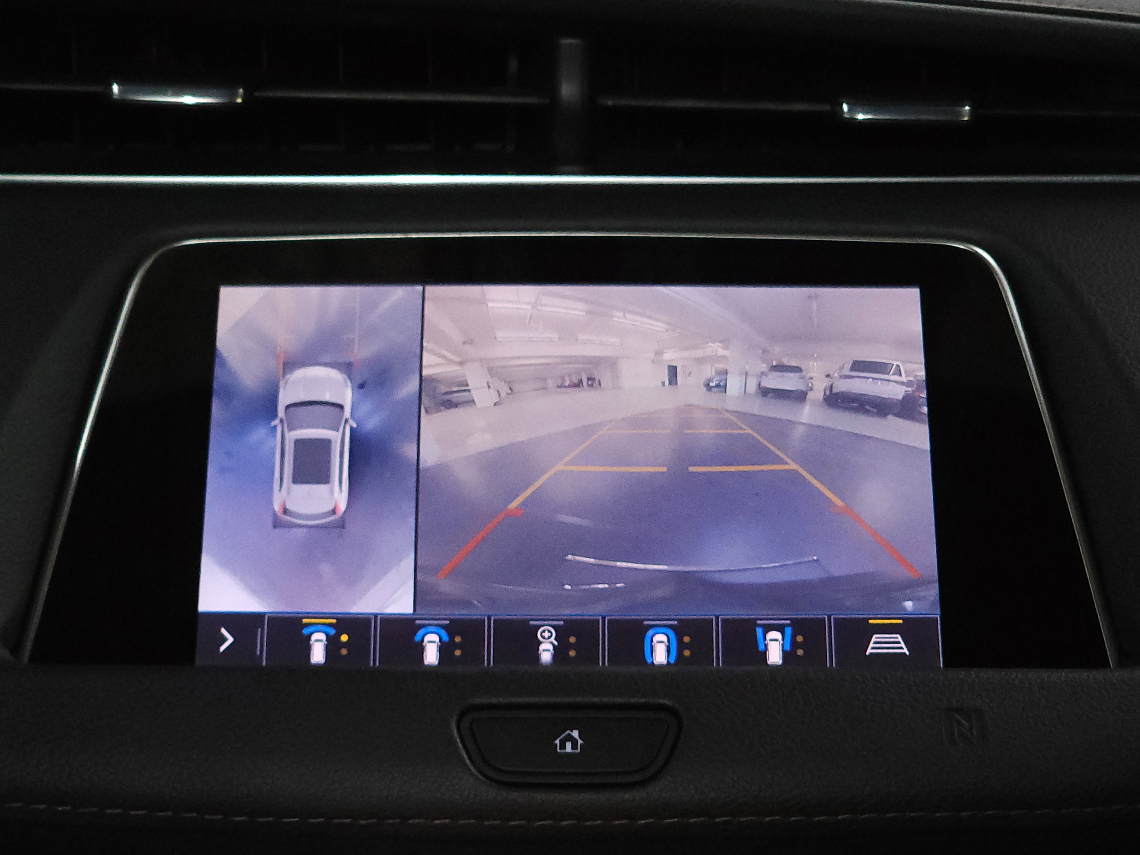 Used 2019 Cadillac XT4 Sport AWD/4WD image 30